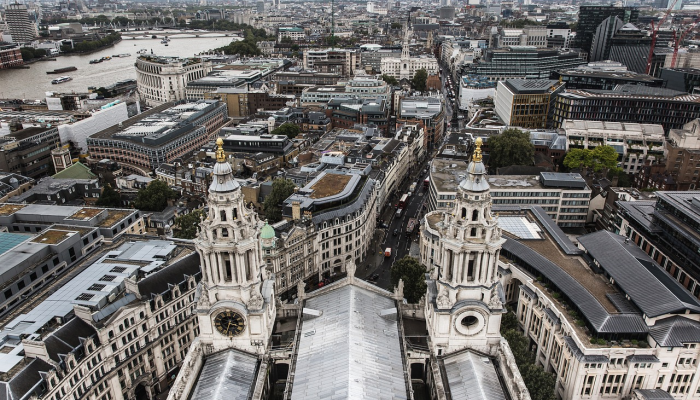 欧洲疫情最新报导视频：全面解析当前疫情动态与应对策略