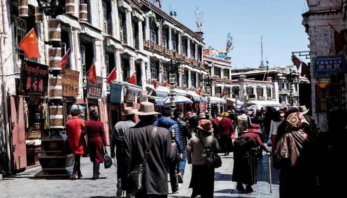 新疆疫情最新动向：从防控到恢复，我们一路同行