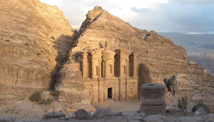 官渡古镇疫情最新政策:安全探索之旅