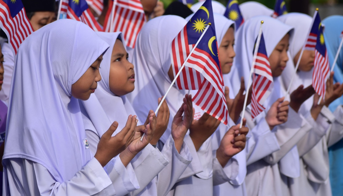 美国伊朗最新疫情报道