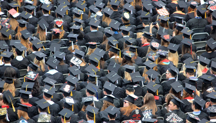 川大的疫情最新疫情:学生与校友关注焦点