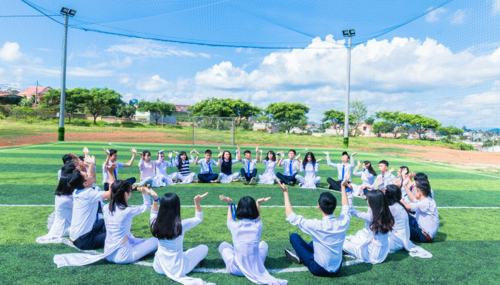 荣县一中疫情最新：坚韧与团结的故事